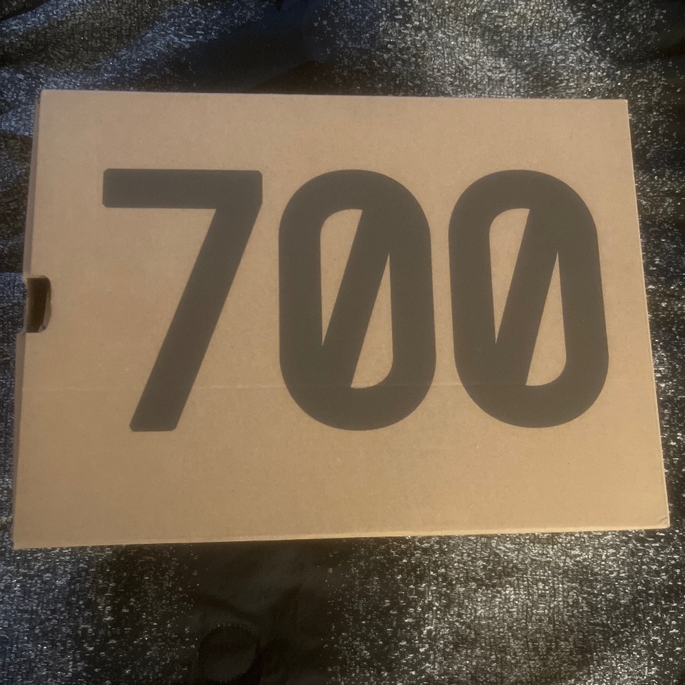 Yeezy 700